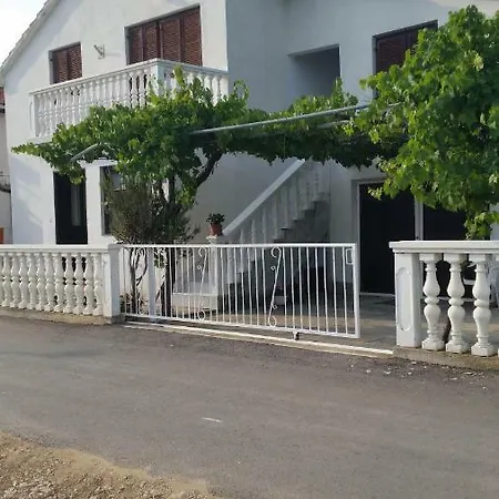 Matilda Apartment *